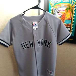 Women's Medium New York Yankees Jersey